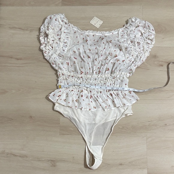 Intimately FP feel good white ruffle Floral Backless Bodysuit cotton Large - Picture 5 of 16